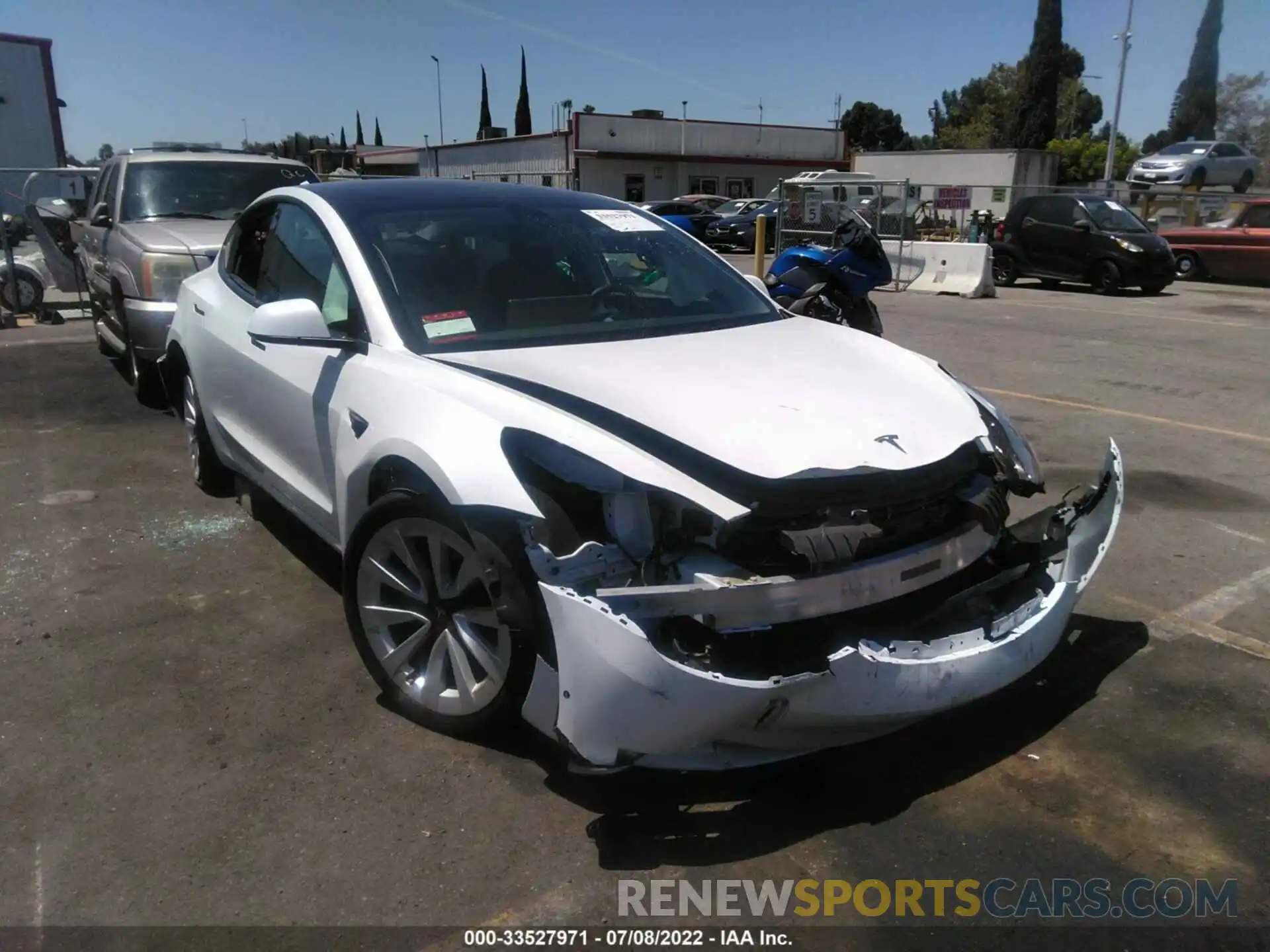 6 Photograph of a damaged car 5YJ3E1EB5NF163556 TESLA MODEL 3 2022