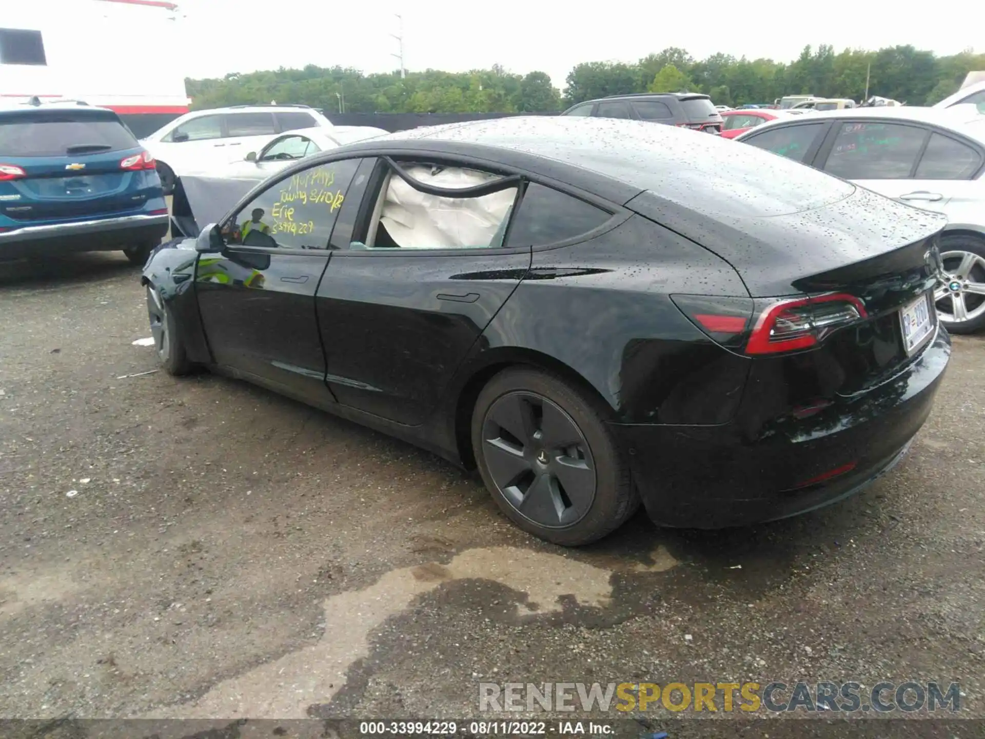 3 Photograph of a damaged car 5YJ3E1EB5NF167185 TESLA MODEL 3 2022