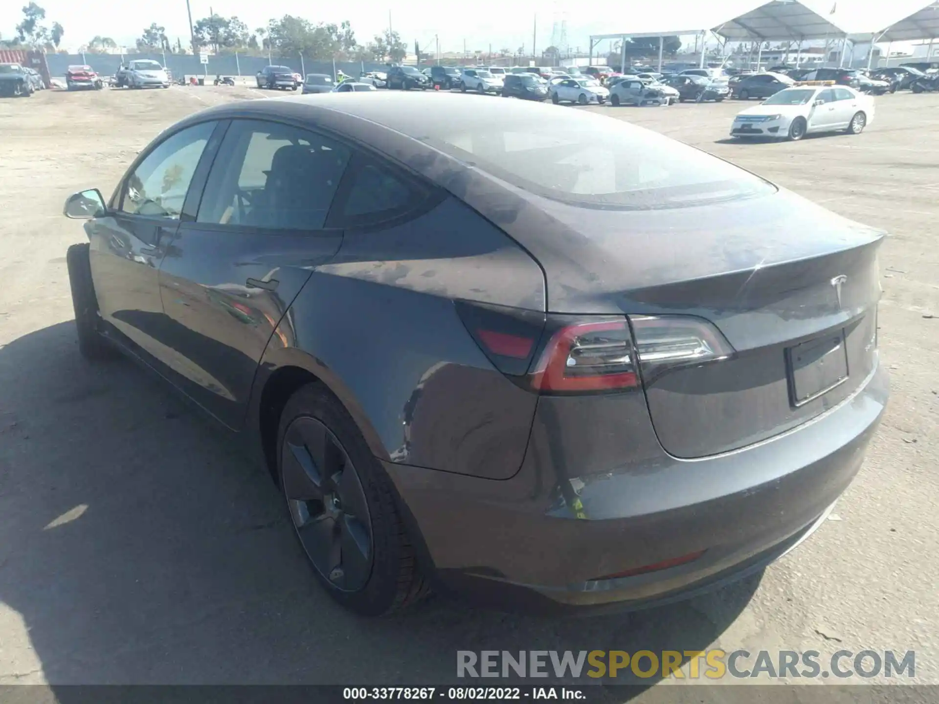 3 Photograph of a damaged car 5YJ3E1EB5NF199442 TESLA MODEL 3 2022