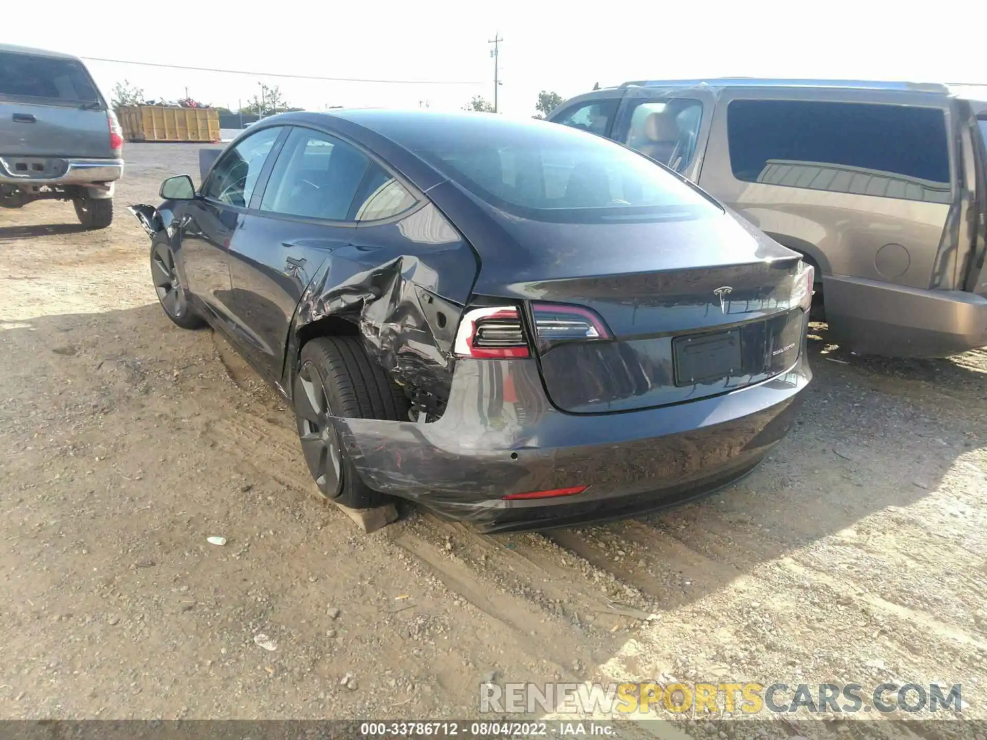 3 Photograph of a damaged car 5YJ3E1EB5NF207958 TESLA MODEL 3 2022