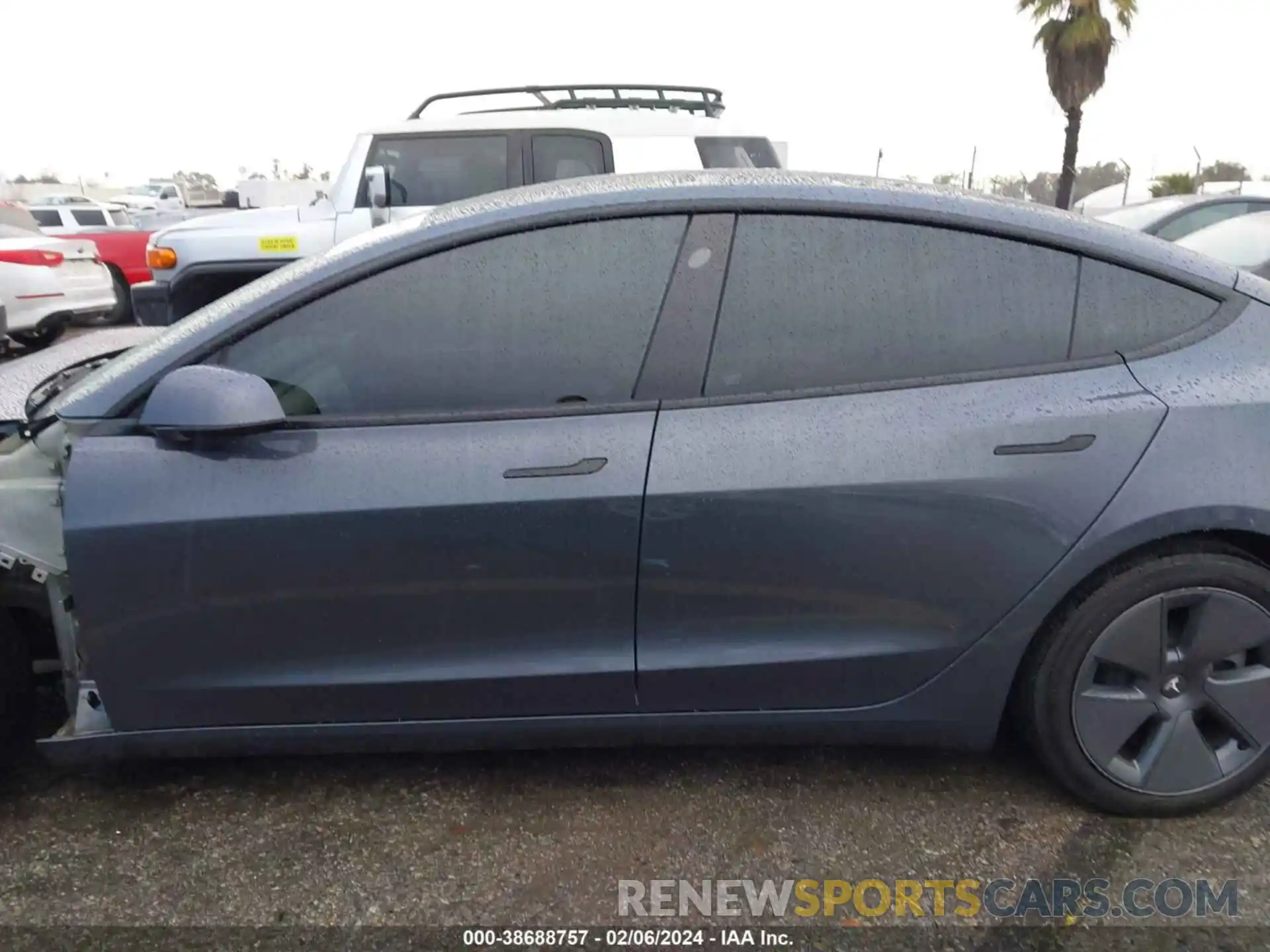 15 Photograph of a damaged car 5YJ3E1EB5NF221990 TESLA MODEL 3 2022