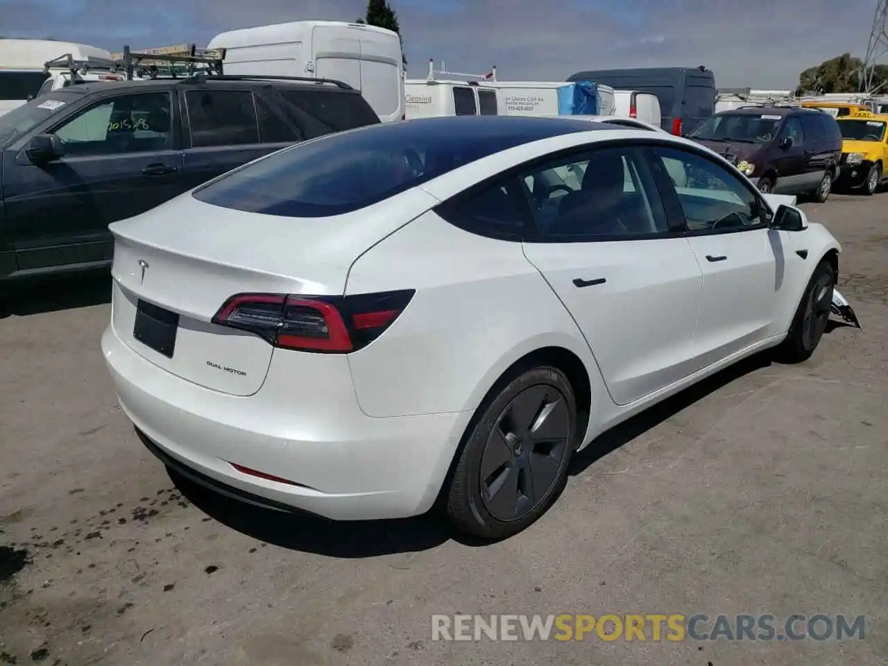 4 Photograph of a damaged car 5YJ3E1EB5NF257582 TESLA MODEL 3 2022