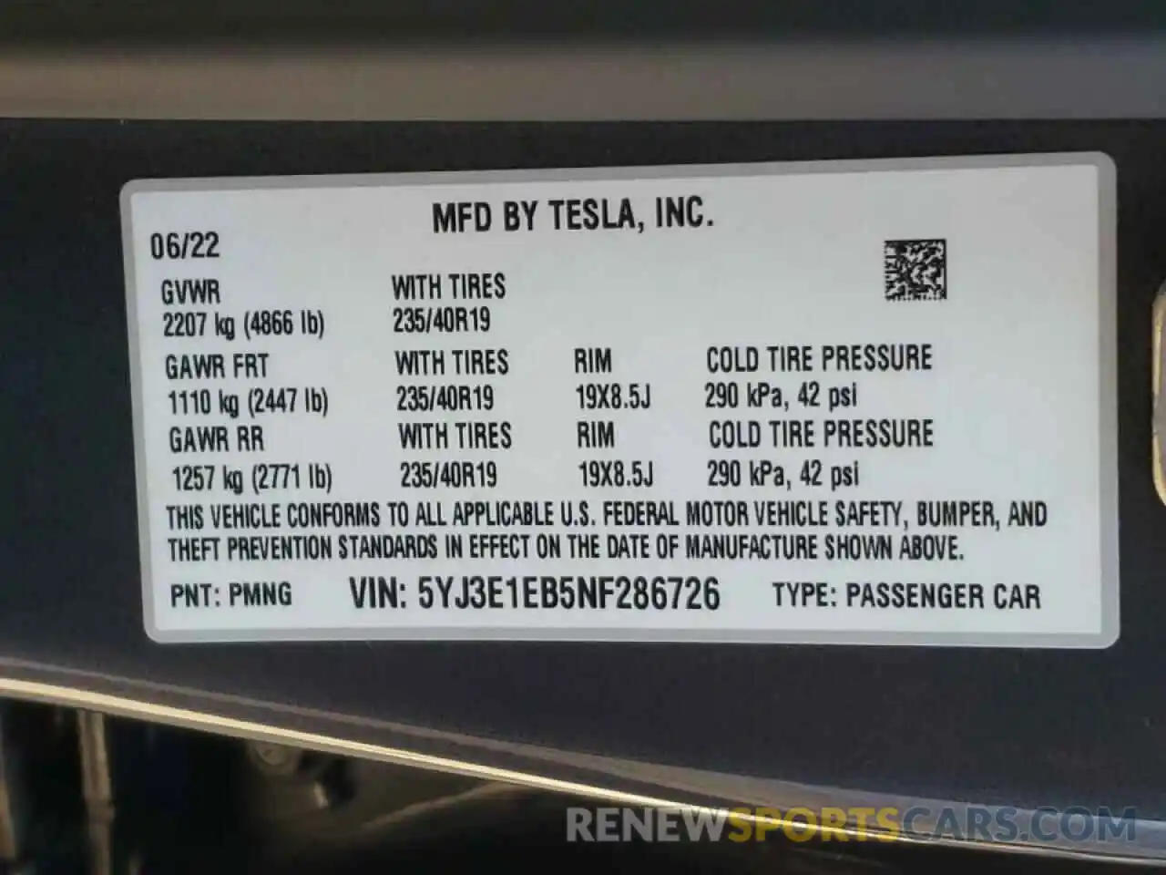 10 Photograph of a damaged car 5YJ3E1EB5NF286726 TESLA MODEL 3 2022