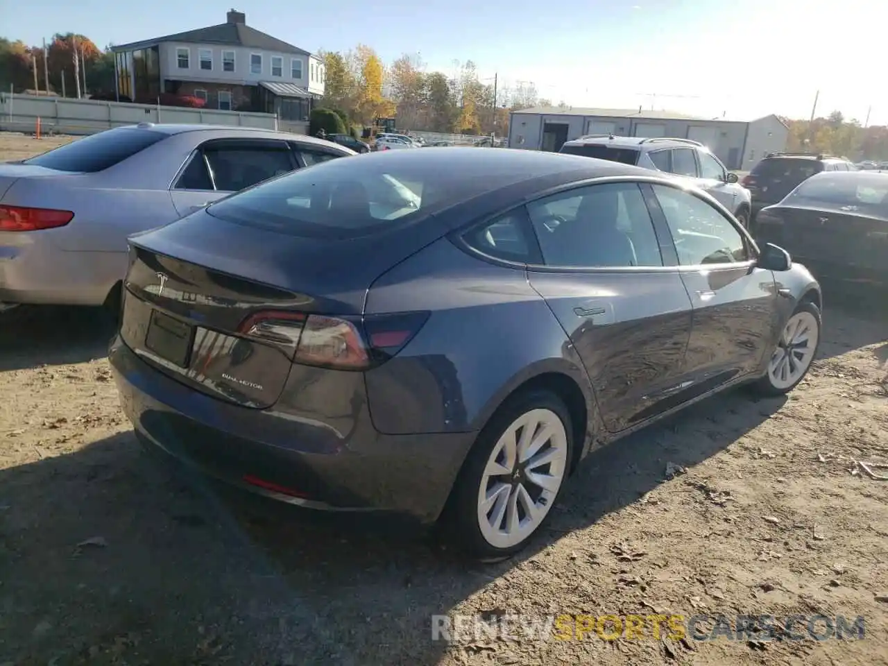 4 Photograph of a damaged car 5YJ3E1EB5NF286726 TESLA MODEL 3 2022