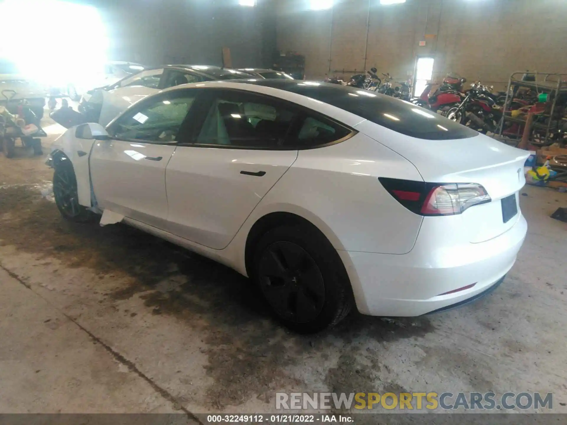 3 Photograph of a damaged car 5YJ3E1EB6NF112390 TESLA MODEL 3 2022