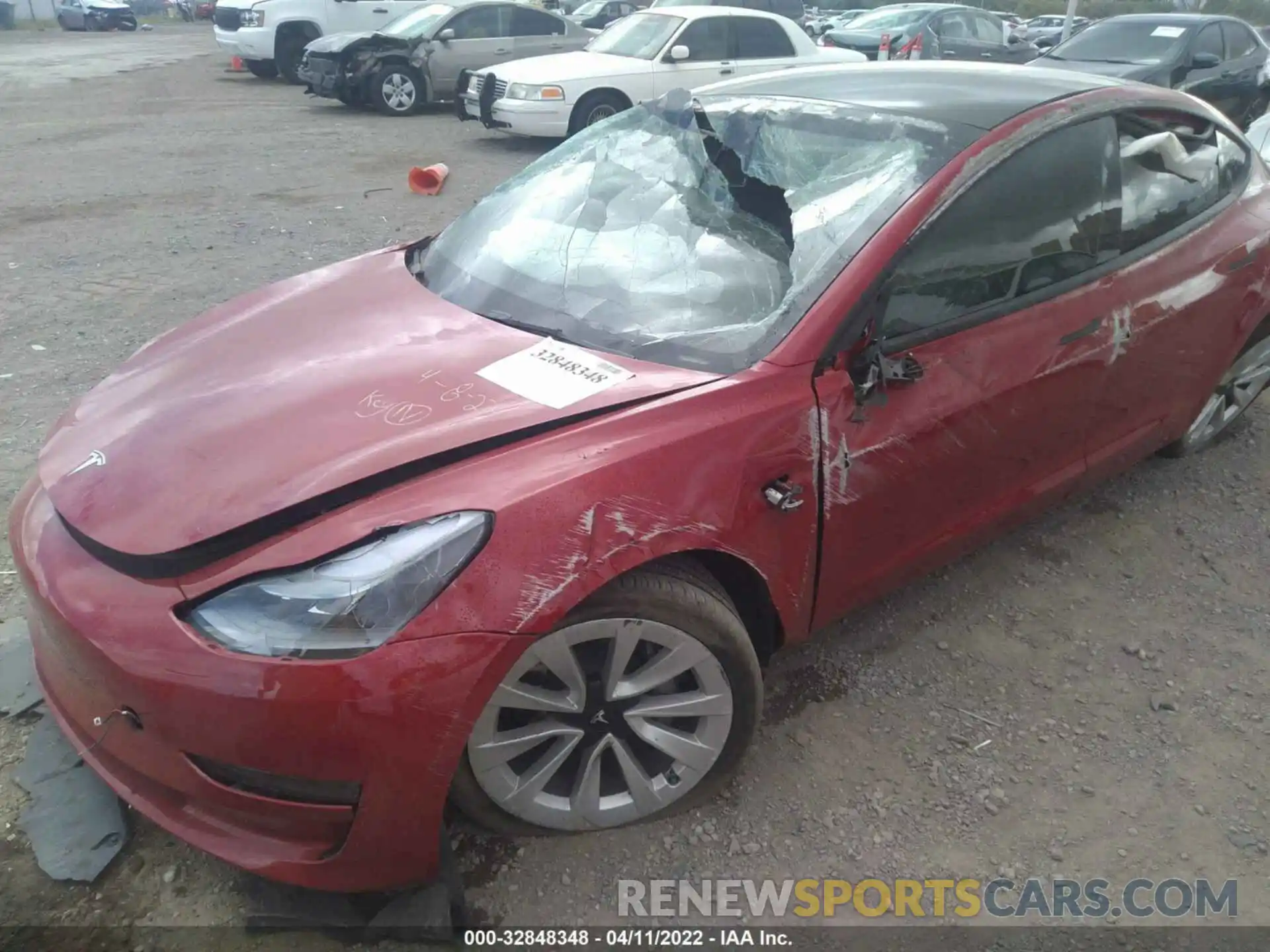 6 Photograph of a damaged car 5YJ3E1EB6NF135992 TESLA MODEL 3 2022