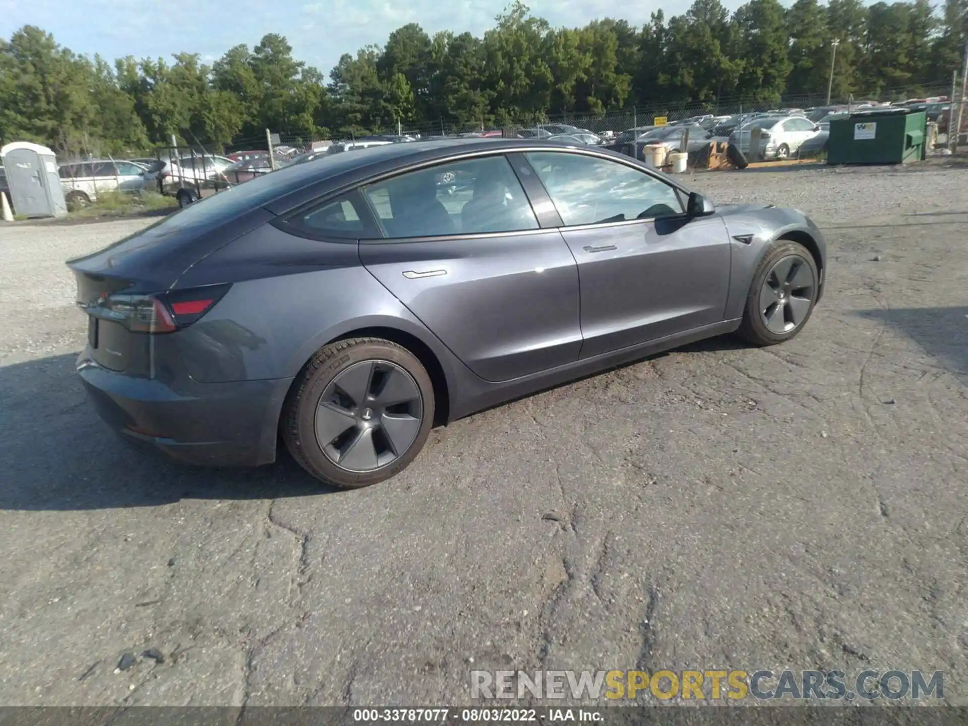 4 Photograph of a damaged car 5YJ3E1EB6NF180589 TESLA MODEL 3 2022