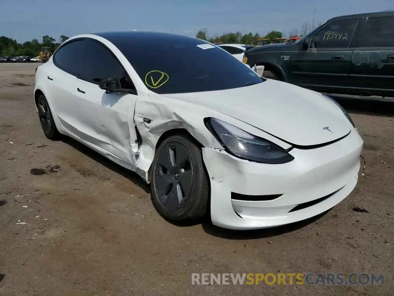 1 Photograph of a damaged car 5YJ3E1EB6NF273953 TESLA MODEL 3 2022