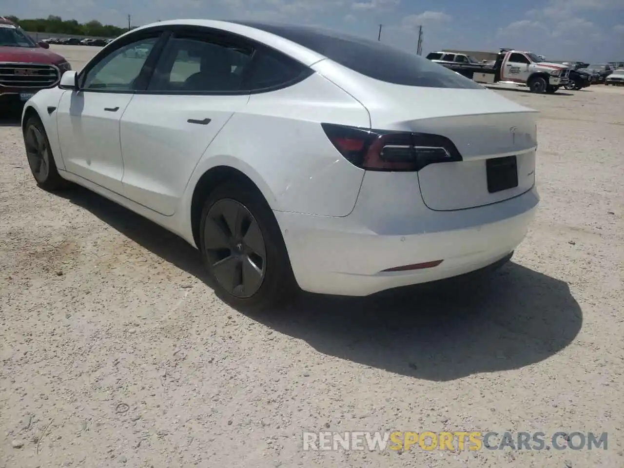 3 Photograph of a damaged car 5YJ3E1EB7NF130218 TESLA MODEL 3 2022