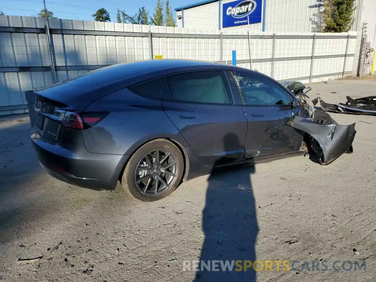 3 Photograph of a damaged car 5YJ3E1EB7NF183727 TESLA MODEL 3 2022