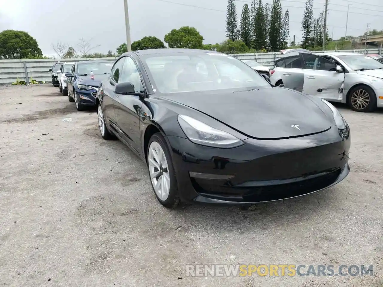 1 Photograph of a damaged car 5YJ3E1EB7NF186966 TESLA MODEL 3 2022