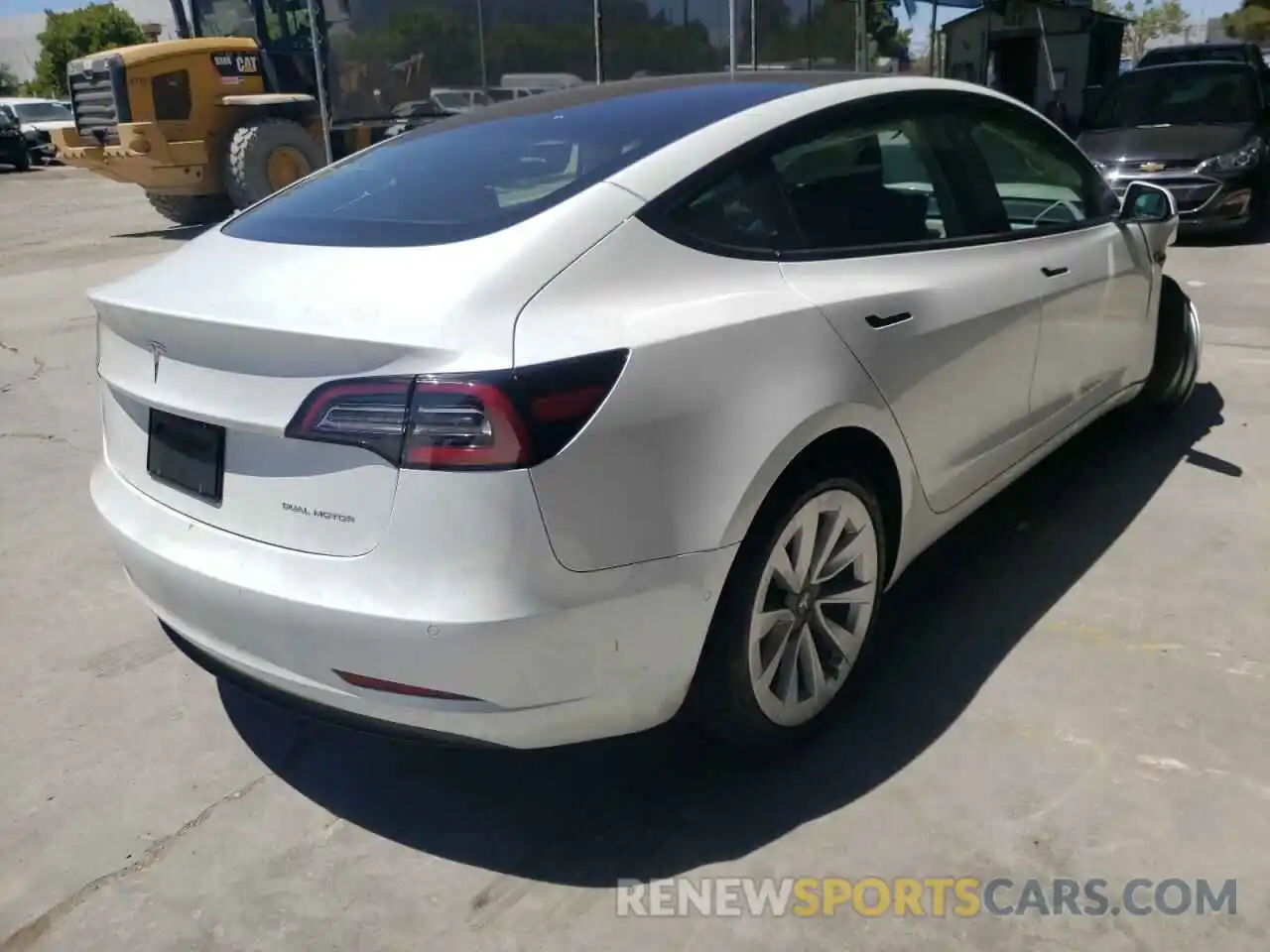 4 Photograph of a damaged car 5YJ3E1EB7NF187499 TESLA MODEL 3 2022