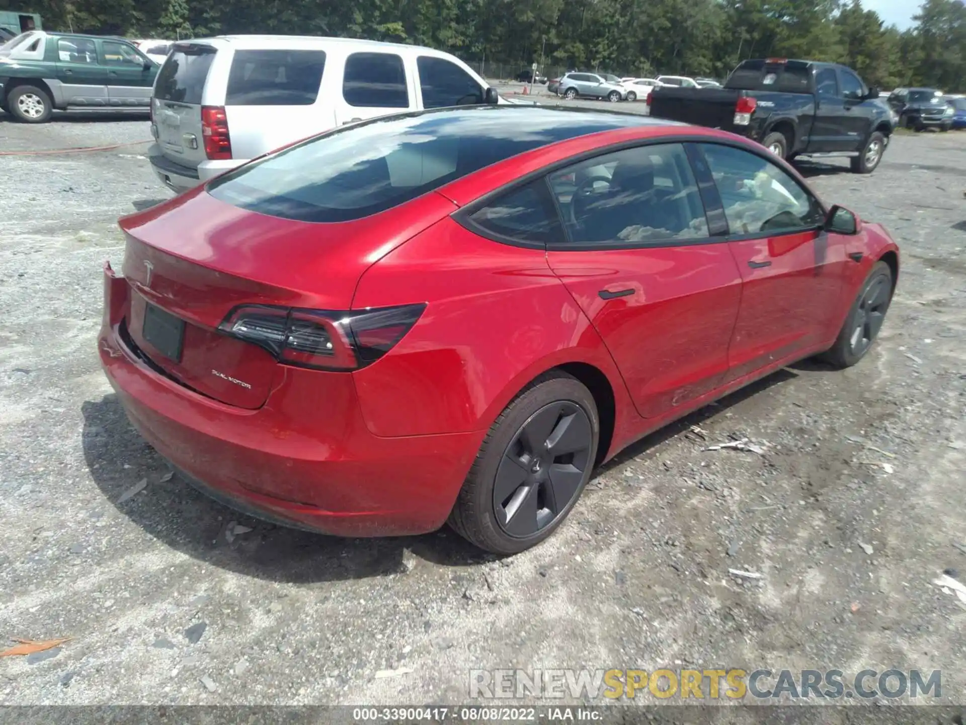 4 Photograph of a damaged car 5YJ3E1EB7NF192802 TESLA MODEL 3 2022