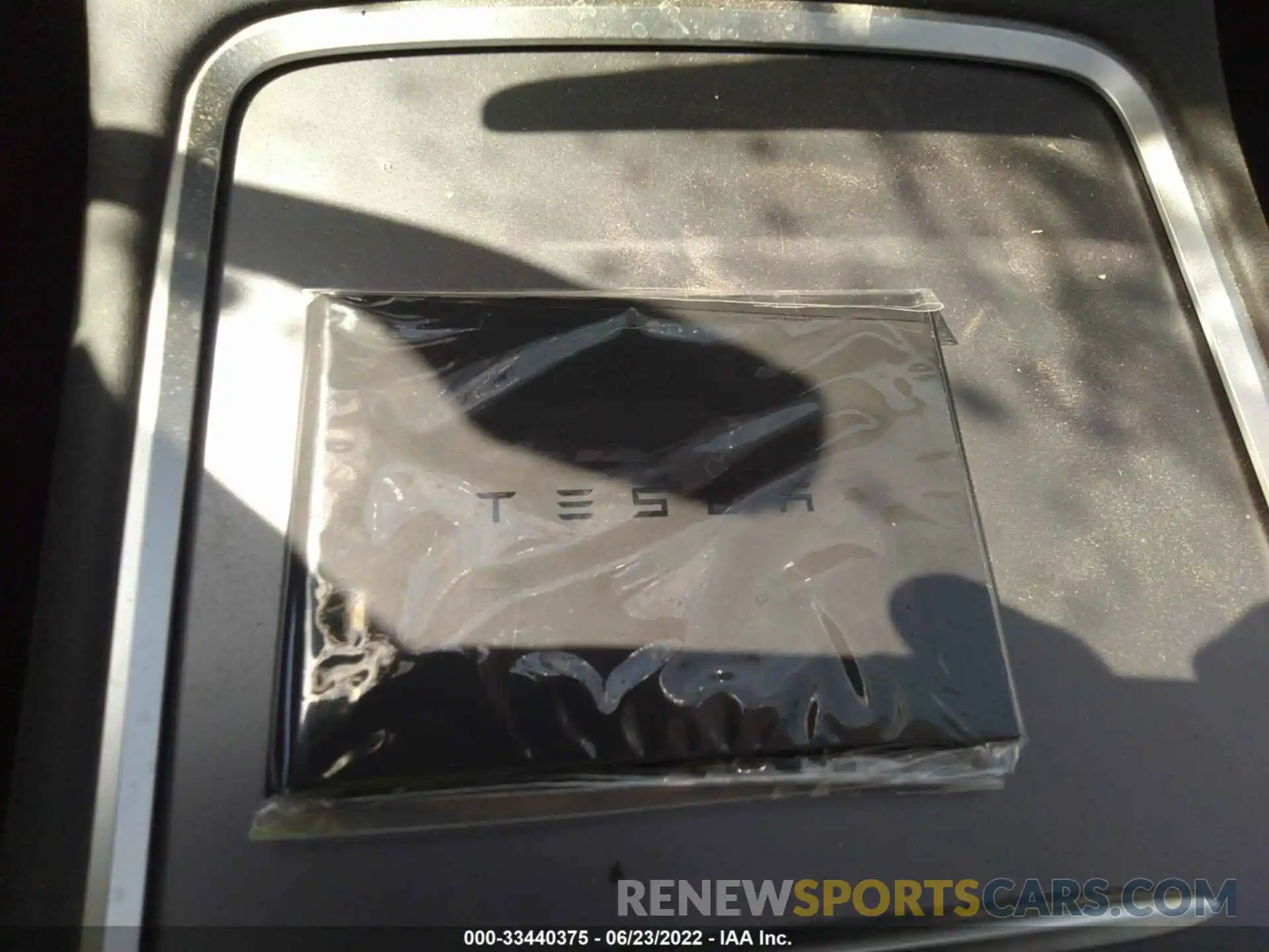 11 Photograph of a damaged car 5YJ3E1EB7NF228522 TESLA MODEL 3 2022