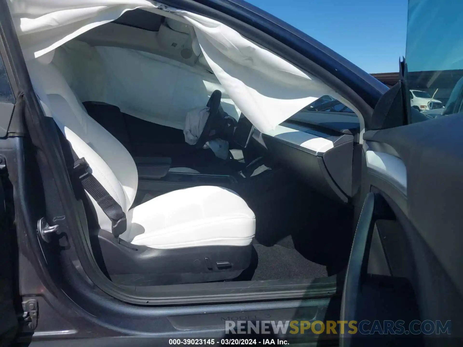 5 Photograph of a damaged car 5YJ3E1EB7NF232375 TESLA MODEL 3 2022