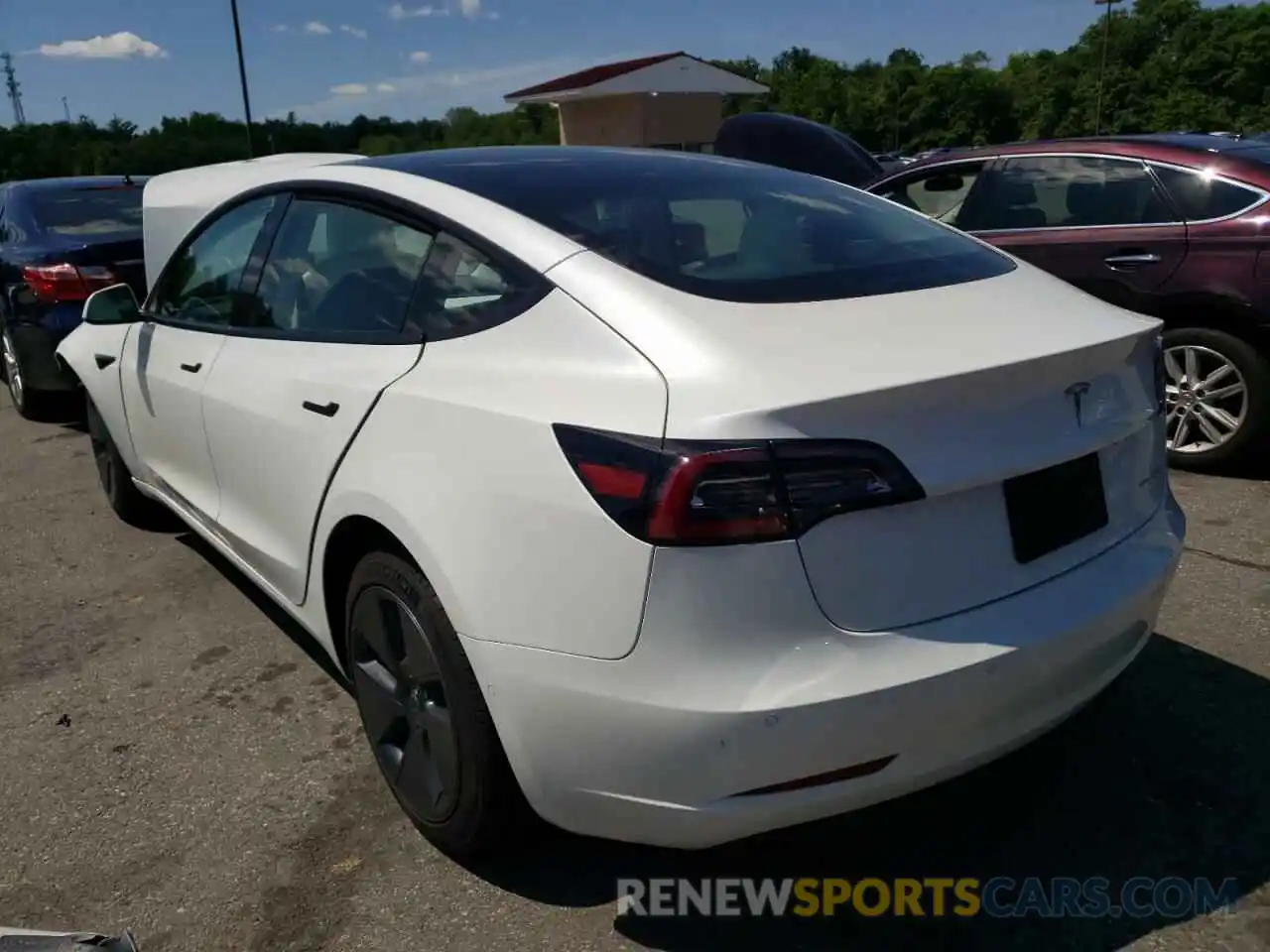 3 Photograph of a damaged car 5YJ3E1EB8NF119213 TESLA MODEL 3 2022