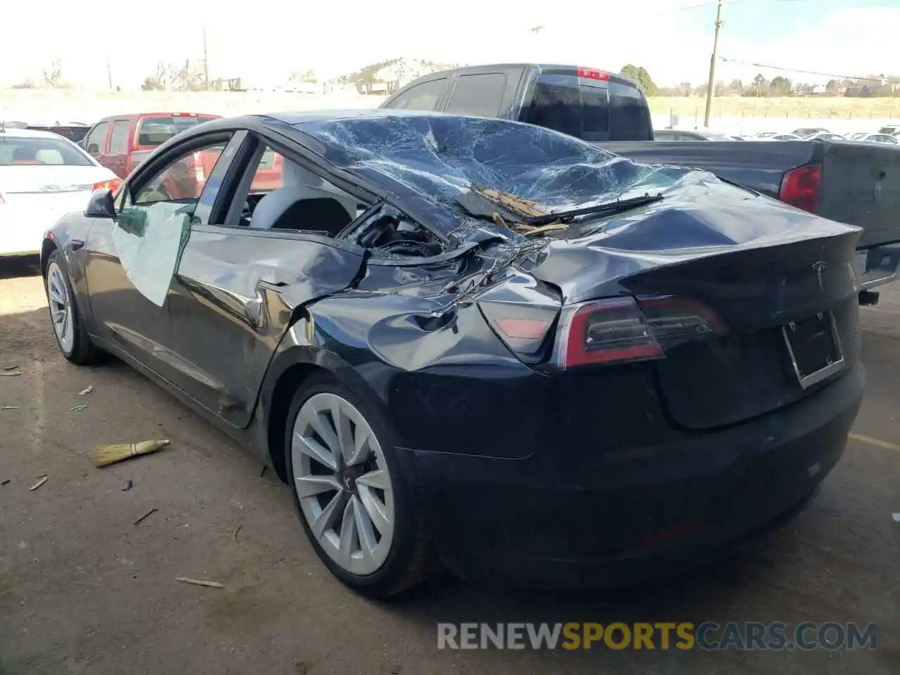 3 Photograph of a damaged car 5YJ3E1EB8NF123357 TESLA MODEL 3 2022