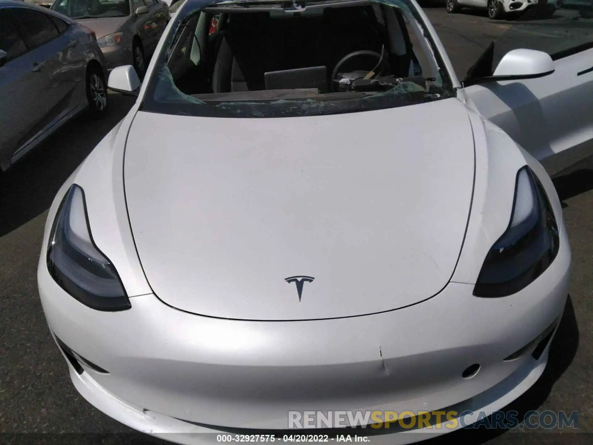 10 Photograph of a damaged car 5YJ3E1EB8NF137548 TESLA MODEL 3 2022