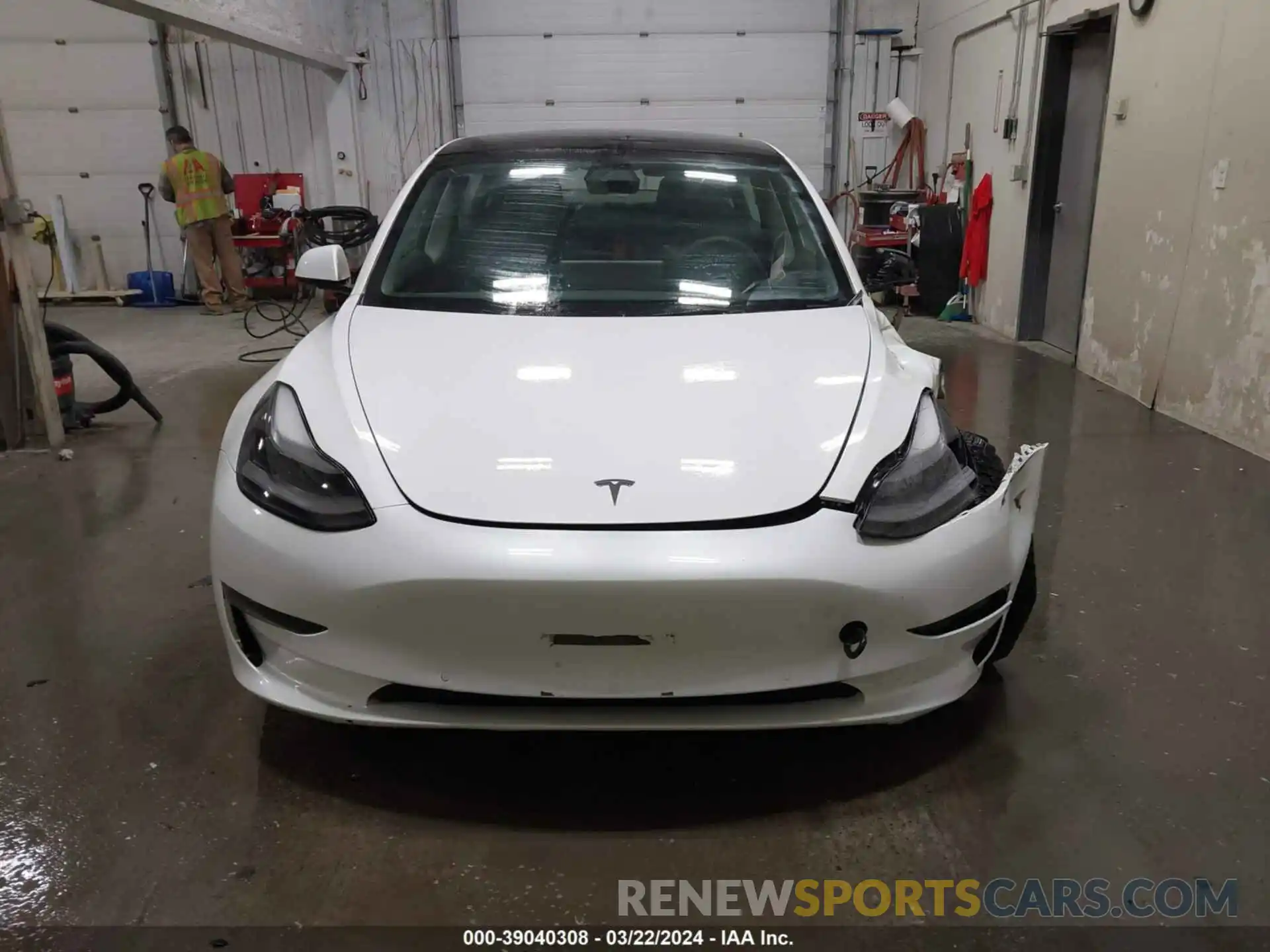 12 Photograph of a damaged car 5YJ3E1EB8NF153023 TESLA MODEL 3 2022