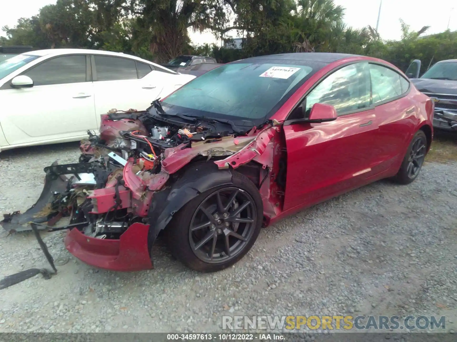 2 Photograph of a damaged car 5YJ3E1EB8NF184000 TESLA MODEL 3 2022