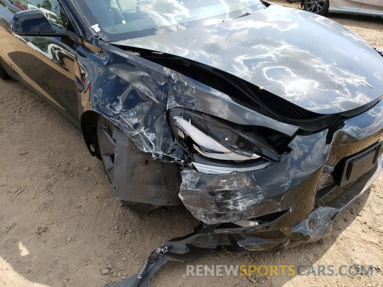 9 Photograph of a damaged car 5YJ3E1EB8NF186927 TESLA MODEL 3 2022