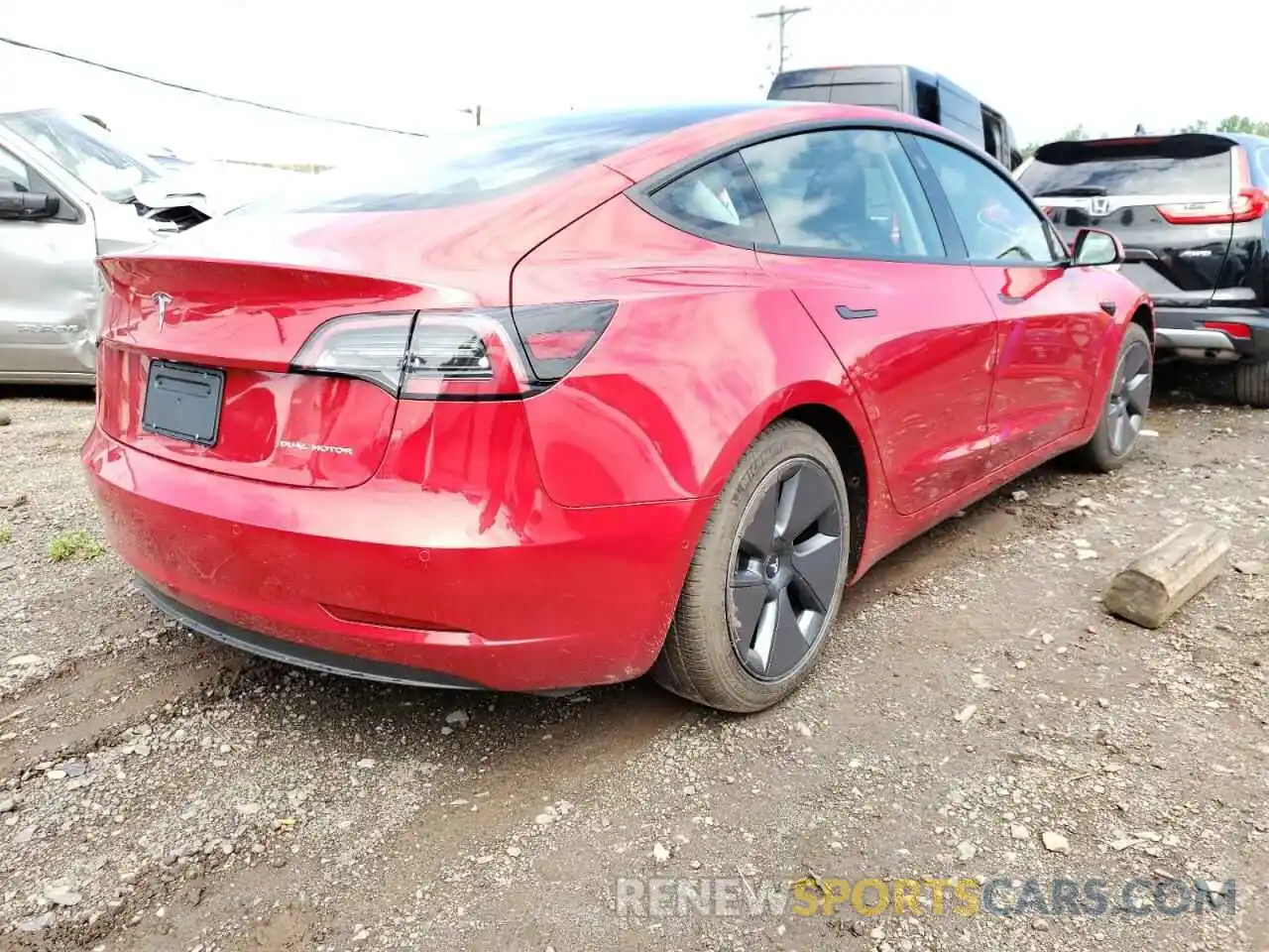 4 Photograph of a damaged car 5YJ3E1EB8NF191609 TESLA MODEL 3 2022