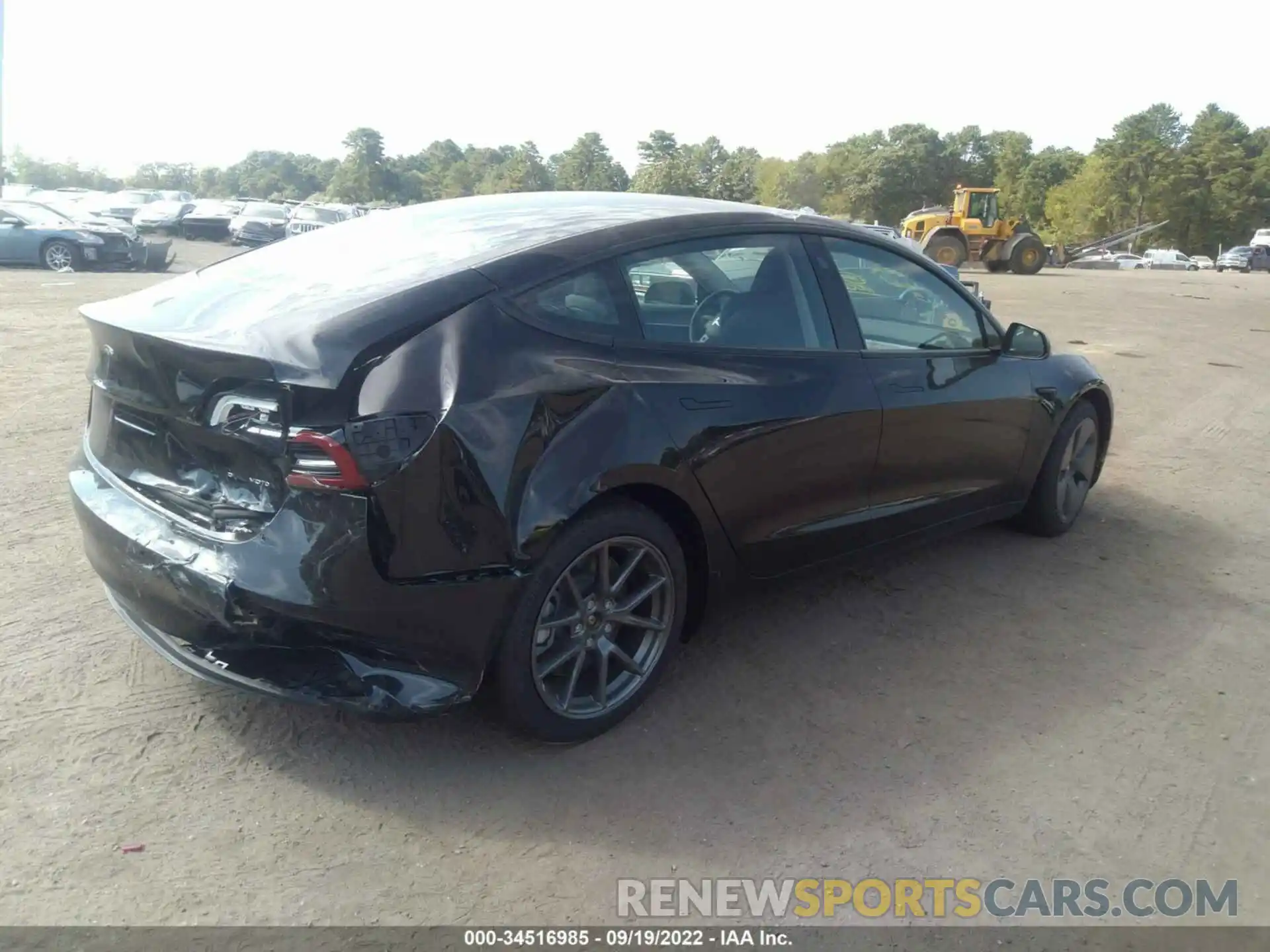 4 Photograph of a damaged car 5YJ3E1EB8NF191612 TESLA MODEL 3 2022