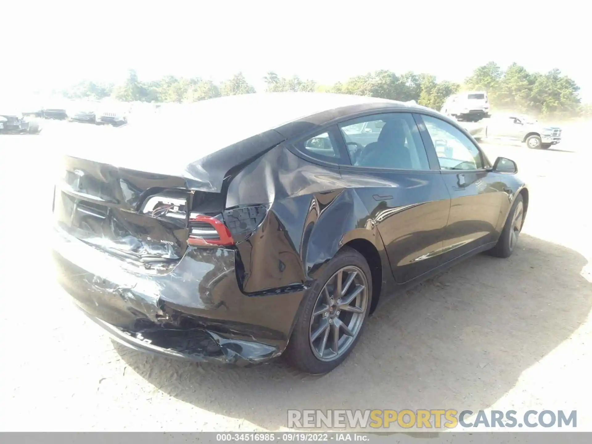 6 Photograph of a damaged car 5YJ3E1EB8NF191612 TESLA MODEL 3 2022