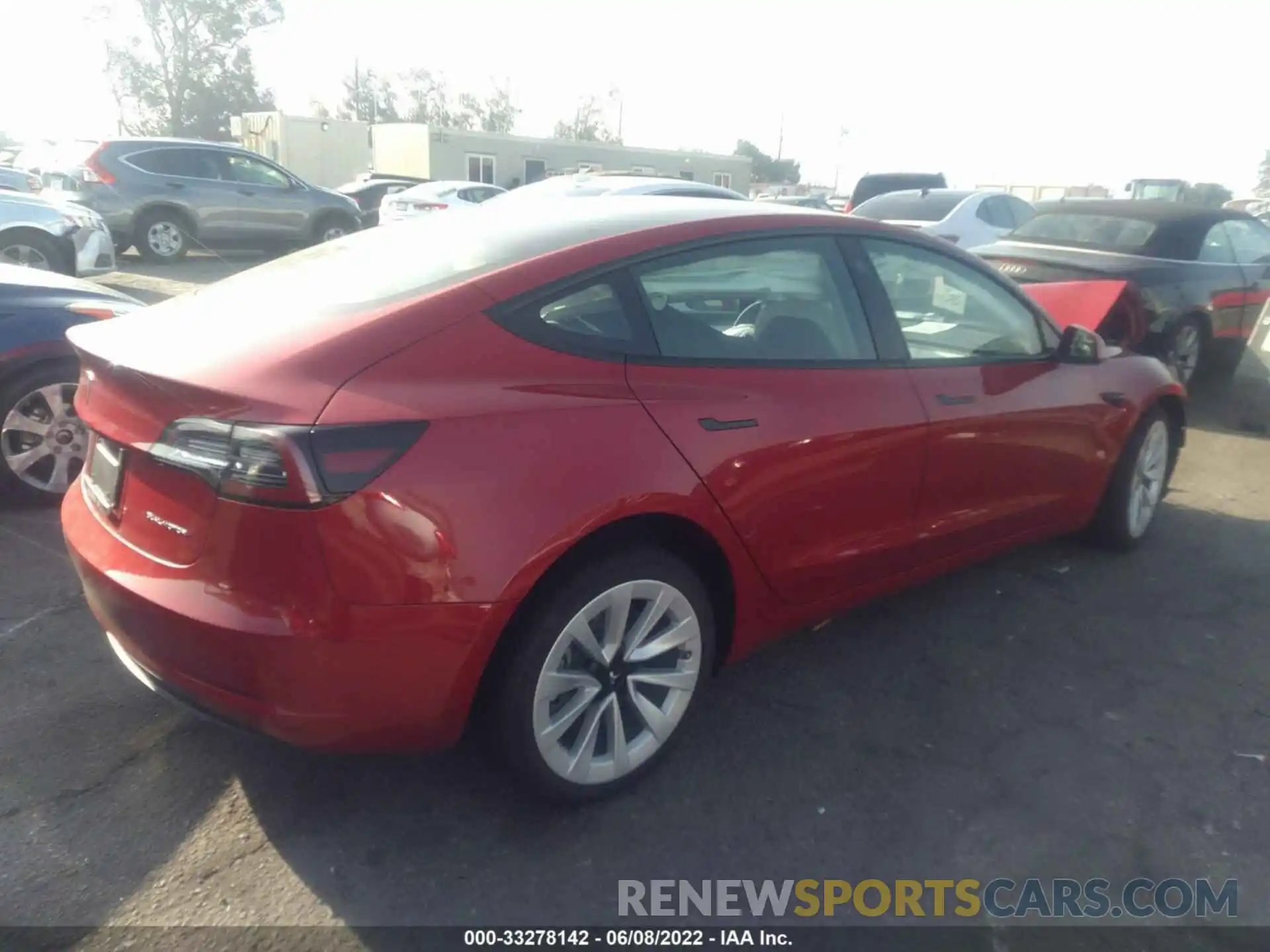 4 Photograph of a damaged car 5YJ3E1EB8NF203354 TESLA MODEL 3 2022