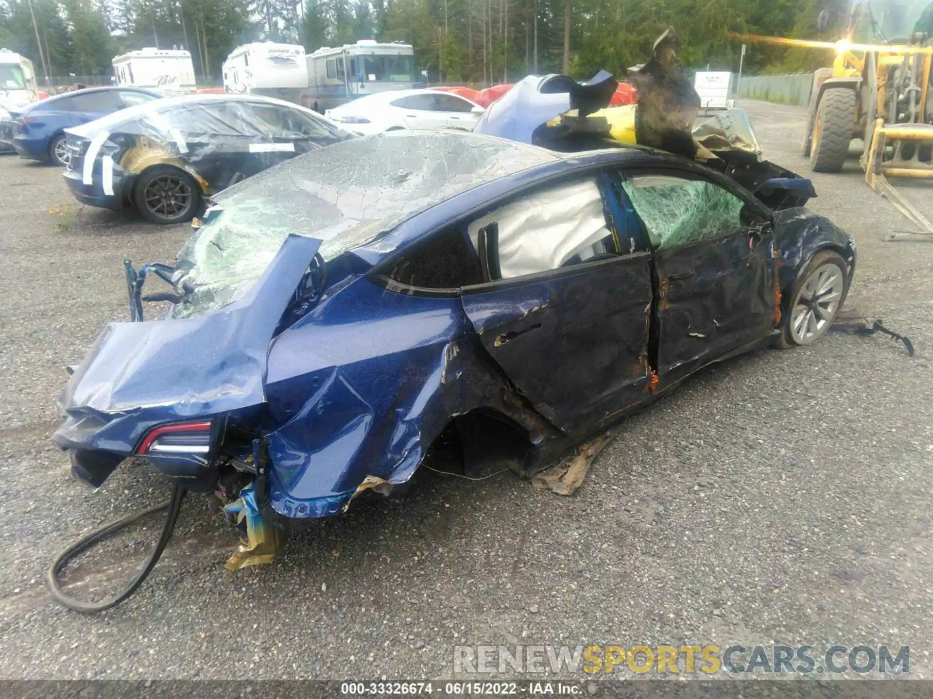 4 Photograph of a damaged car 5YJ3E1EB8NF248021 TESLA MODEL 3 2022