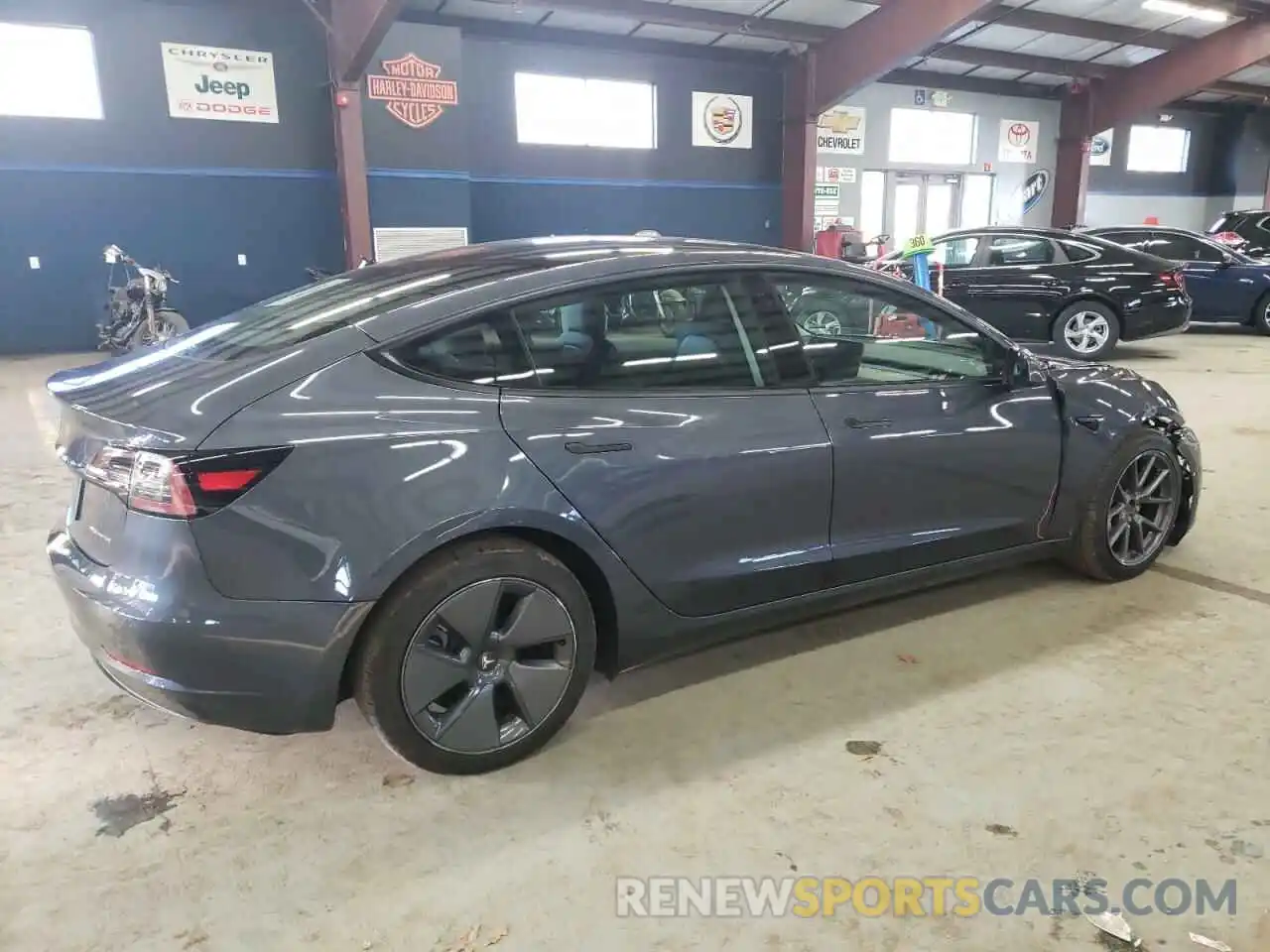 3 Photograph of a damaged car 5YJ3E1EB8NF261433 TESLA MODEL 3 2022