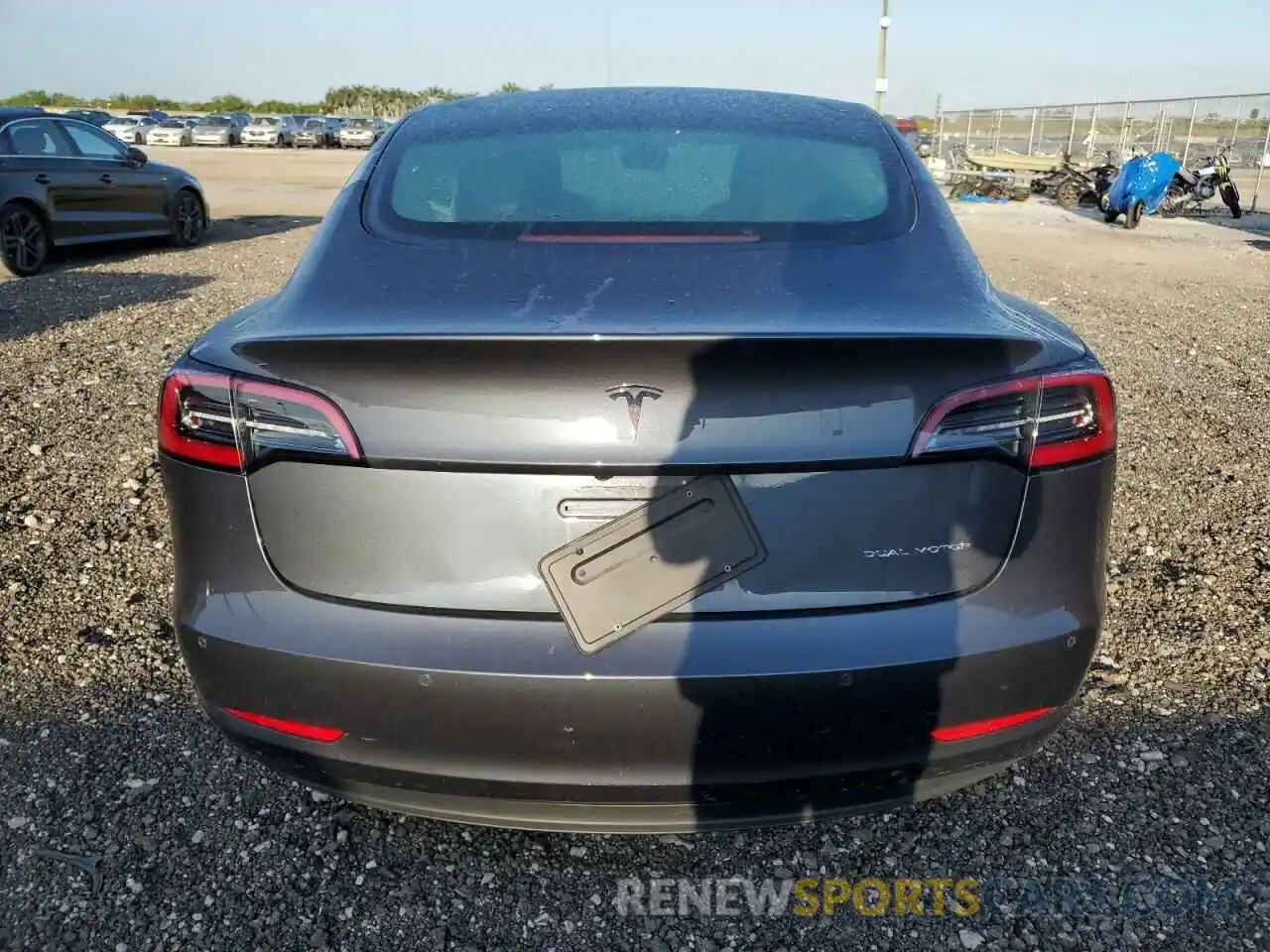 6 Photograph of a damaged car 5YJ3E1EB8NF287871 TESLA MODEL 3 2022