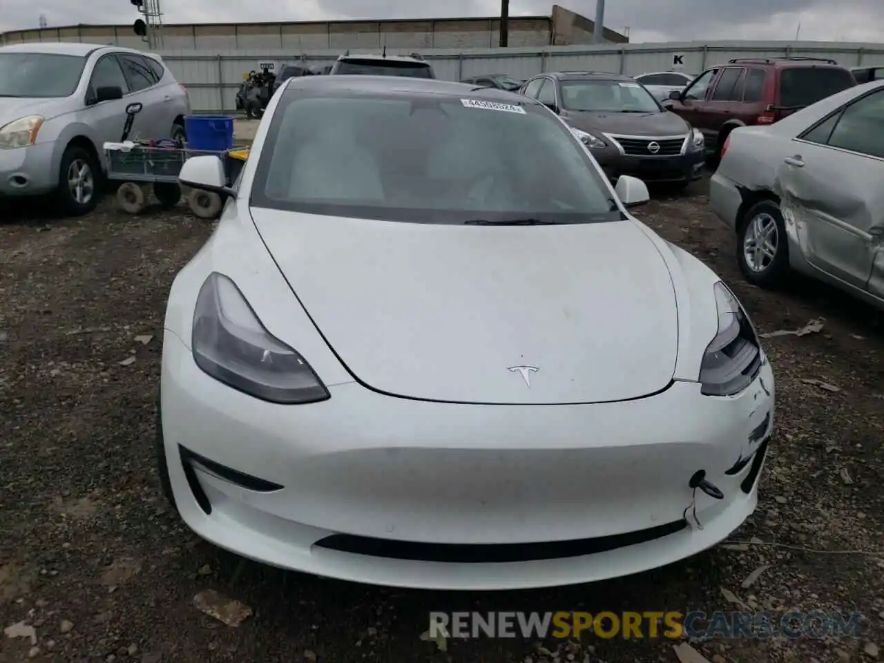 5 Photograph of a damaged car 5YJ3E1EB8NF354131 TESLA MODEL 3 2022