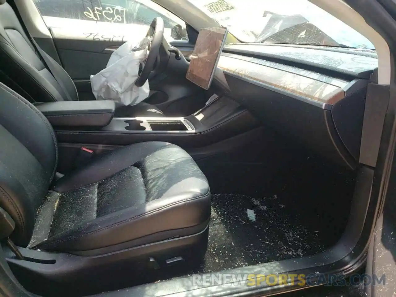 5 Photograph of a damaged car 5YJ3E1EB9NF103411 TESLA MODEL 3 2022