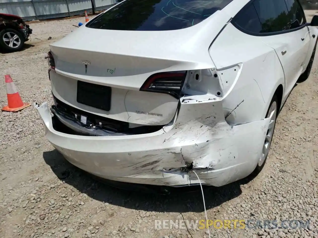 9 Photograph of a damaged car 5YJ3E1EB9NF118507 TESLA MODEL 3 2022