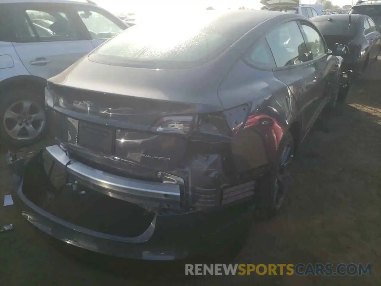 4 Photograph of a damaged car 5YJ3E1EB9NF123853 TESLA MODEL 3 2022