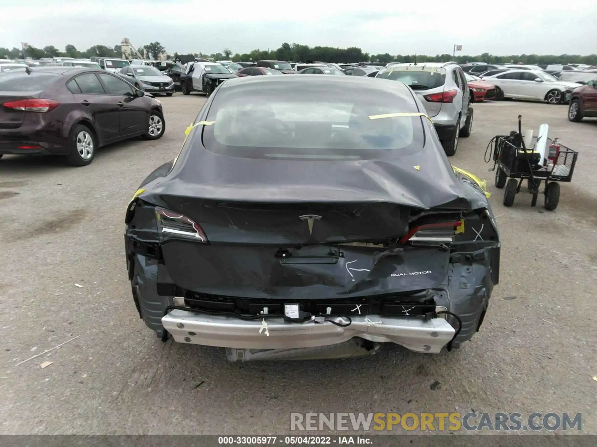 6 Photograph of a damaged car 5YJ3E1EB9NF127739 TESLA MODEL 3 2022