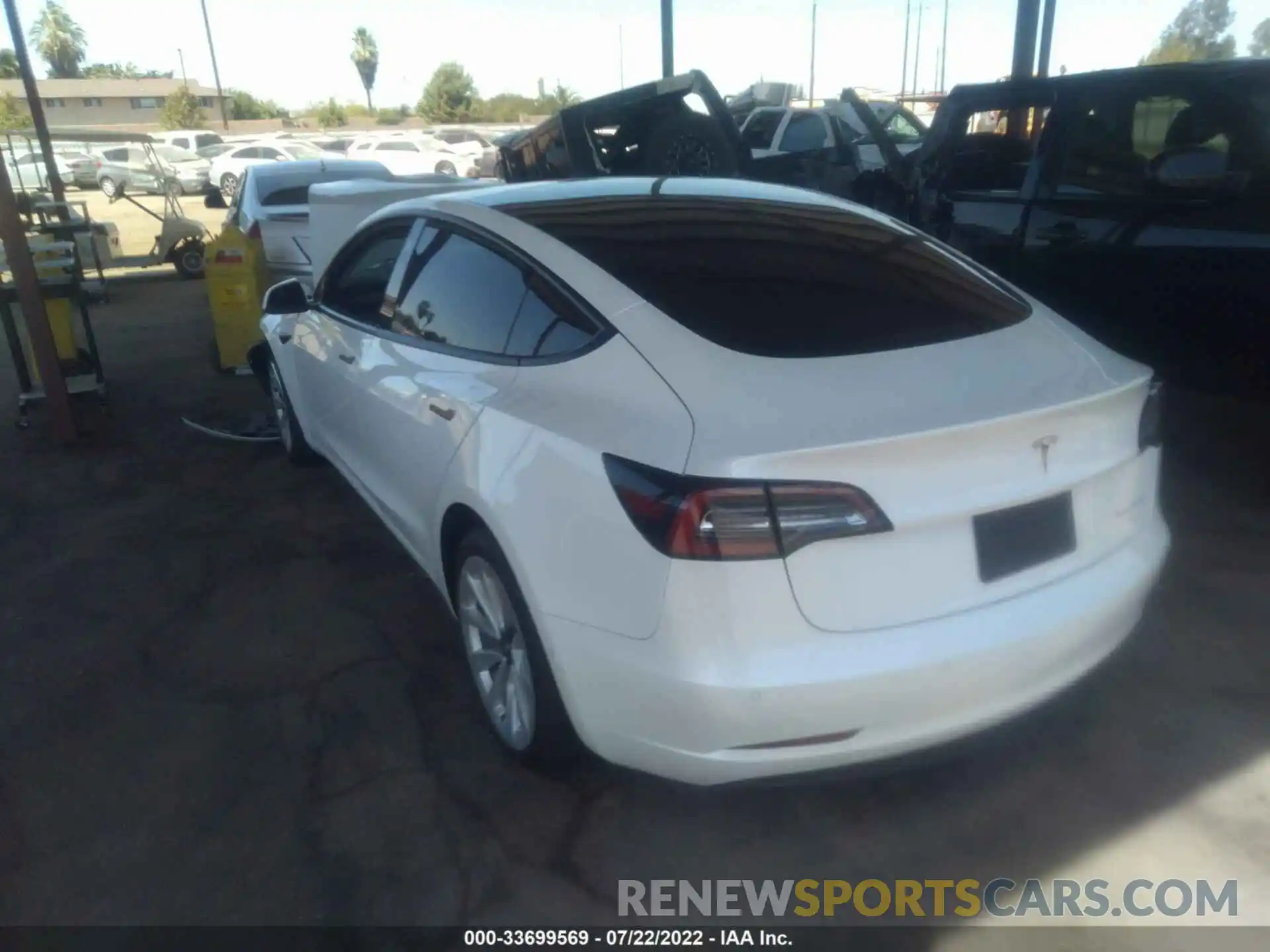 3 Photograph of a damaged car 5YJ3E1EB9NF129877 TESLA MODEL 3 2022