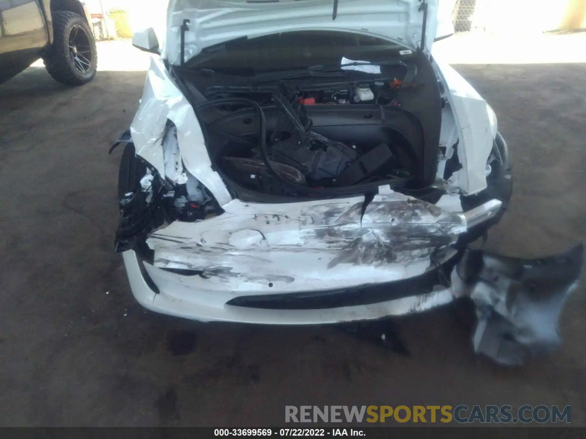 6 Photograph of a damaged car 5YJ3E1EB9NF129877 TESLA MODEL 3 2022