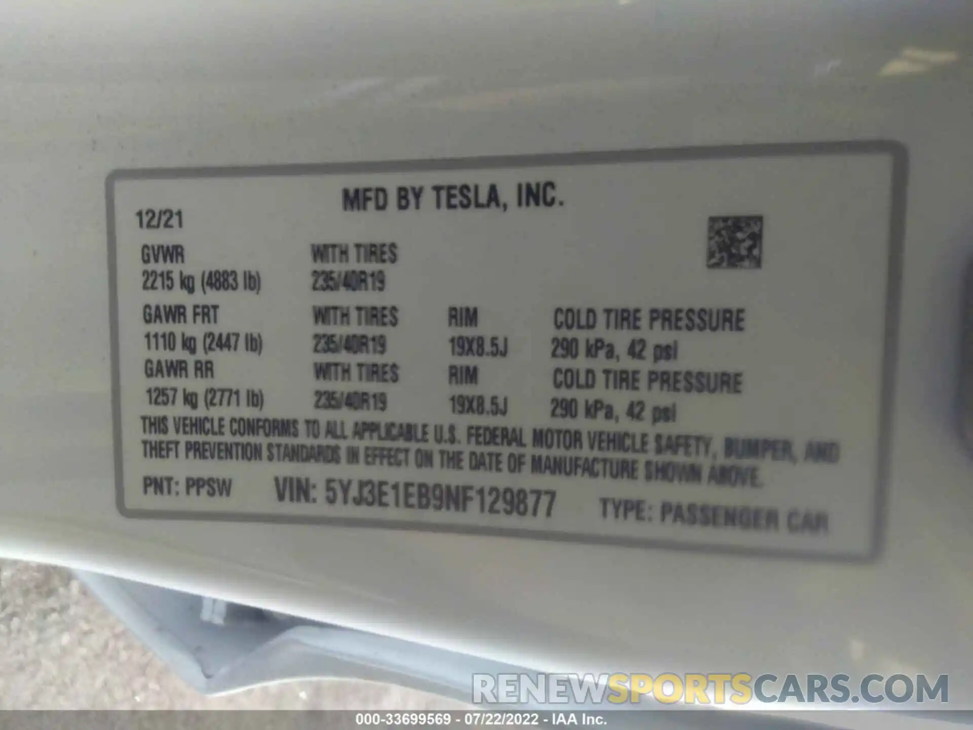 9 Photograph of a damaged car 5YJ3E1EB9NF129877 TESLA MODEL 3 2022