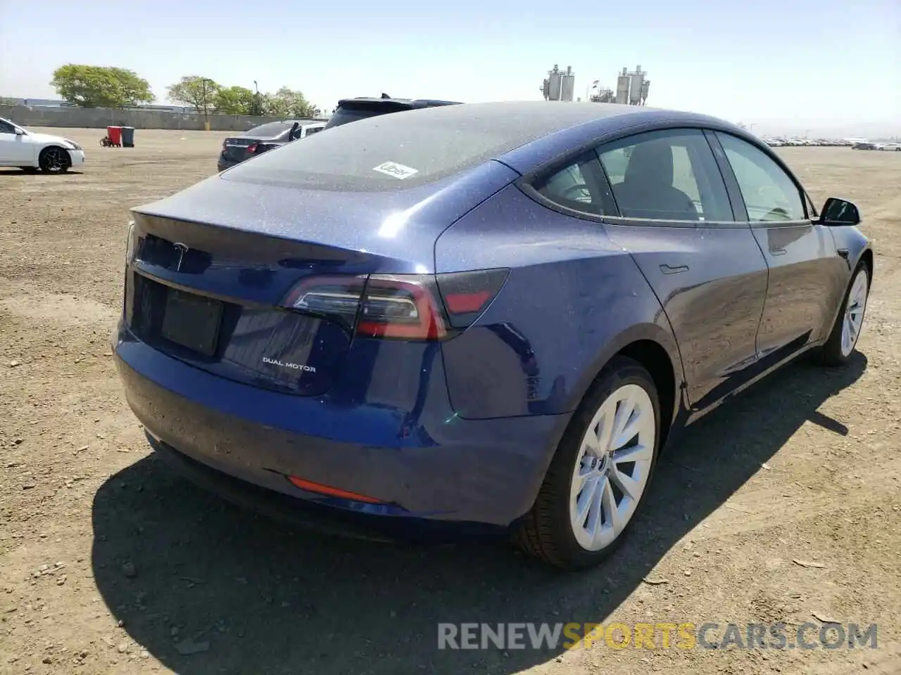 4 Photograph of a damaged car 5YJ3E1EB9NF144802 TESLA MODEL 3 2022