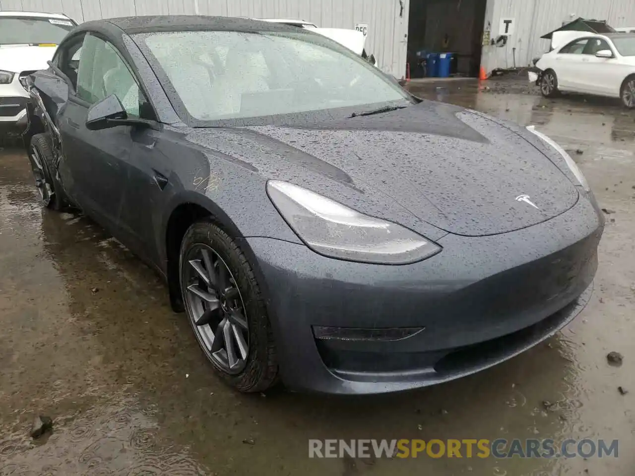 1 Фотография поврежденного автомобиля 5YJ3E1EB9NF167335 TESLA MODEL 3 2022