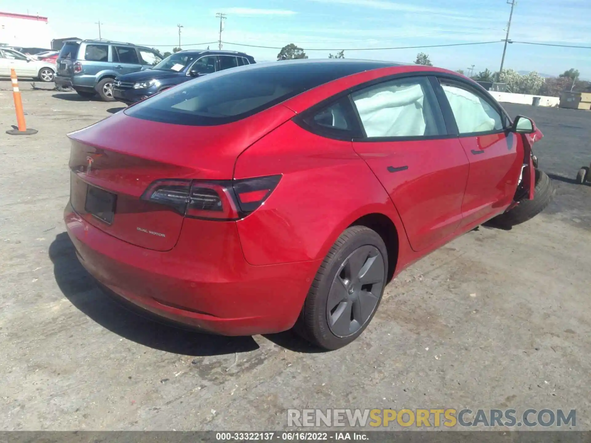 4 Photograph of a damaged car 5YJ3E1EB9NF167982 TESLA MODEL 3 2022