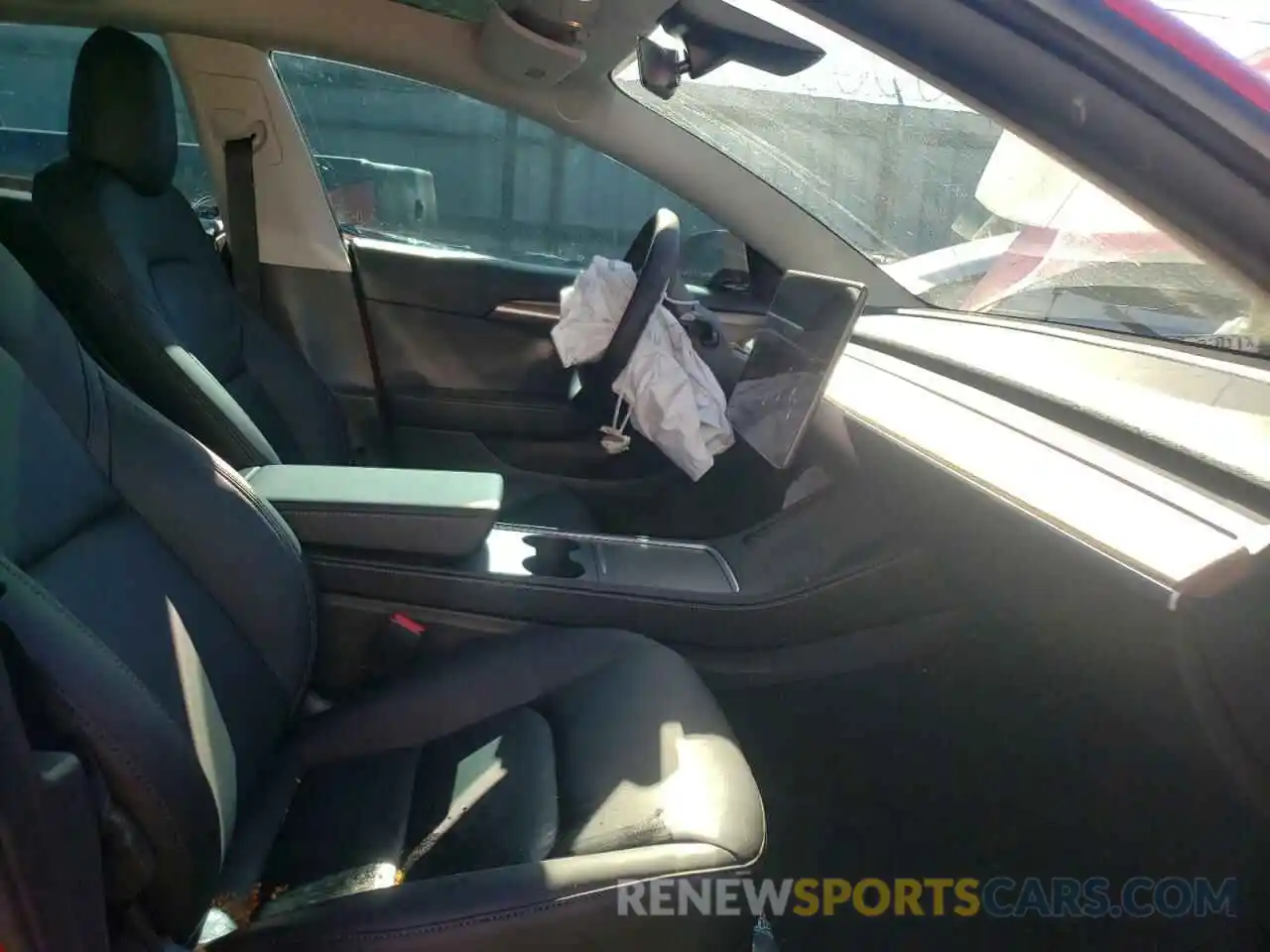 5 Photograph of a damaged car 5YJ3E1EB9NF190355 TESLA MODEL 3 2022