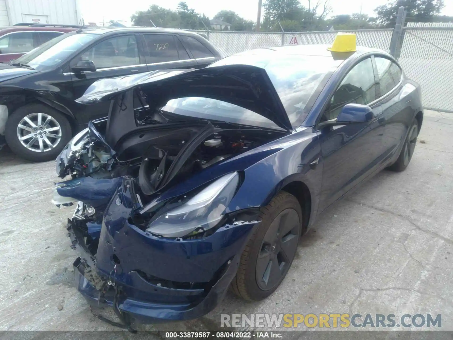 2 Photograph of a damaged car 5YJ3E1EB9NF237867 TESLA MODEL 3 2022