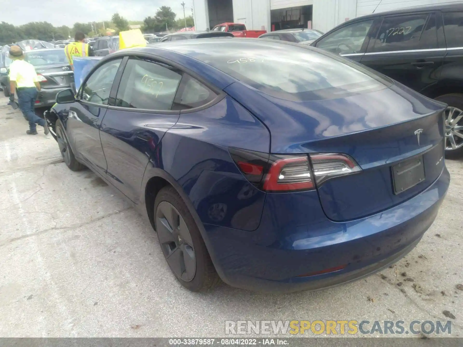 3 Photograph of a damaged car 5YJ3E1EB9NF237867 TESLA MODEL 3 2022