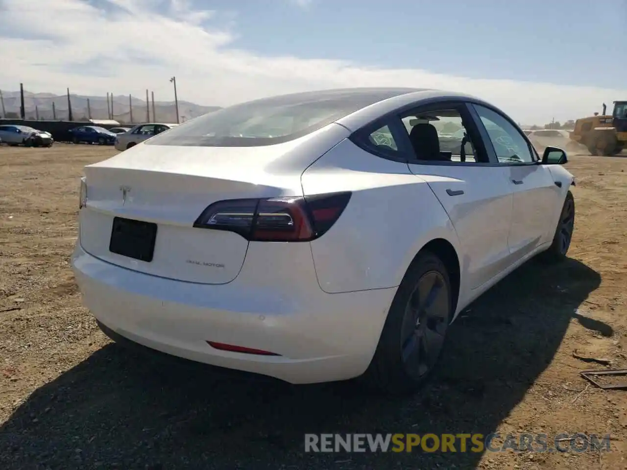 4 Photograph of a damaged car 5YJ3E1EB9NF258718 TESLA MODEL 3 2022