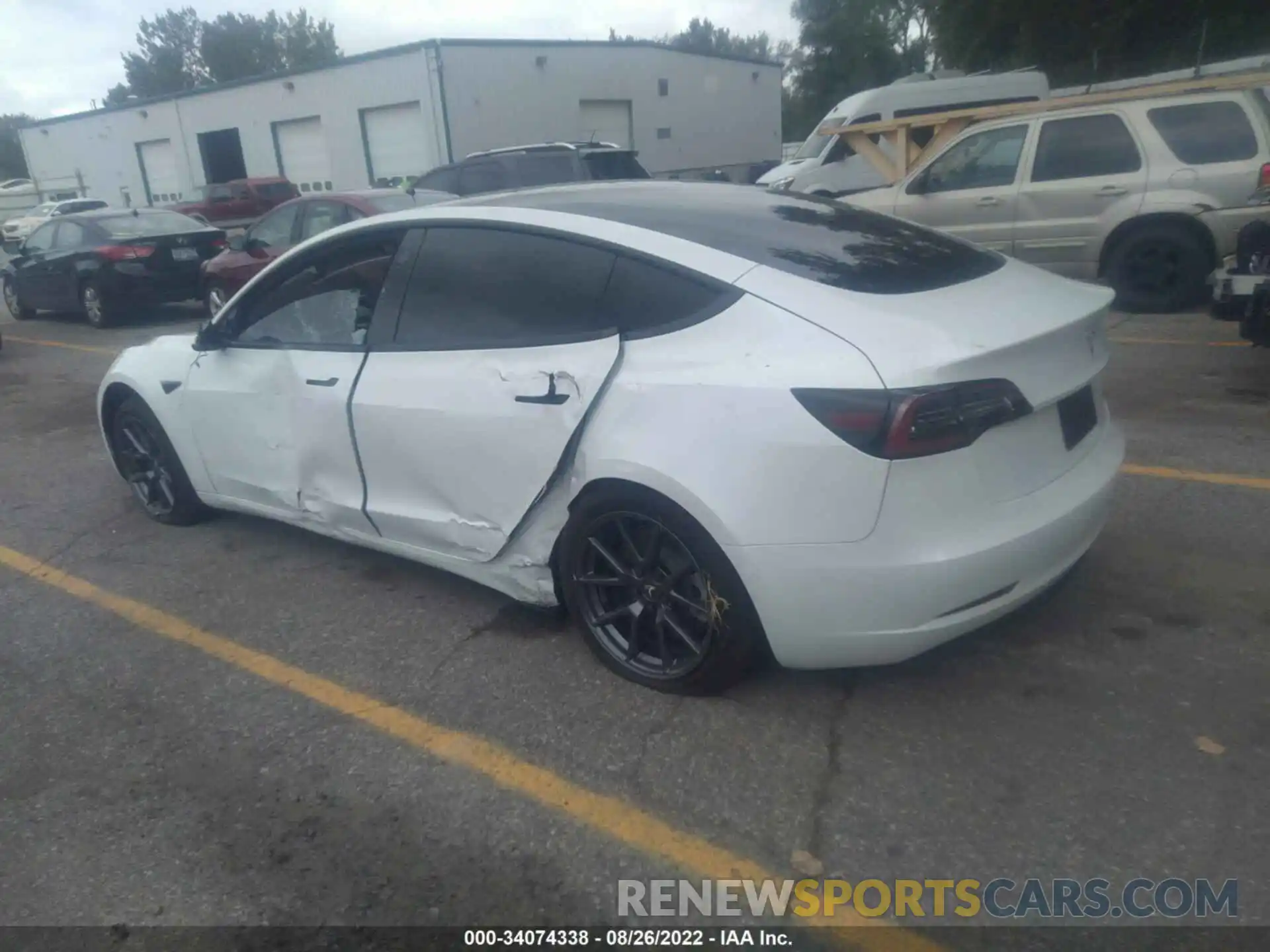 3 Photograph of a damaged car 5YJ3E1EB9NF270156 TESLA MODEL 3 2022