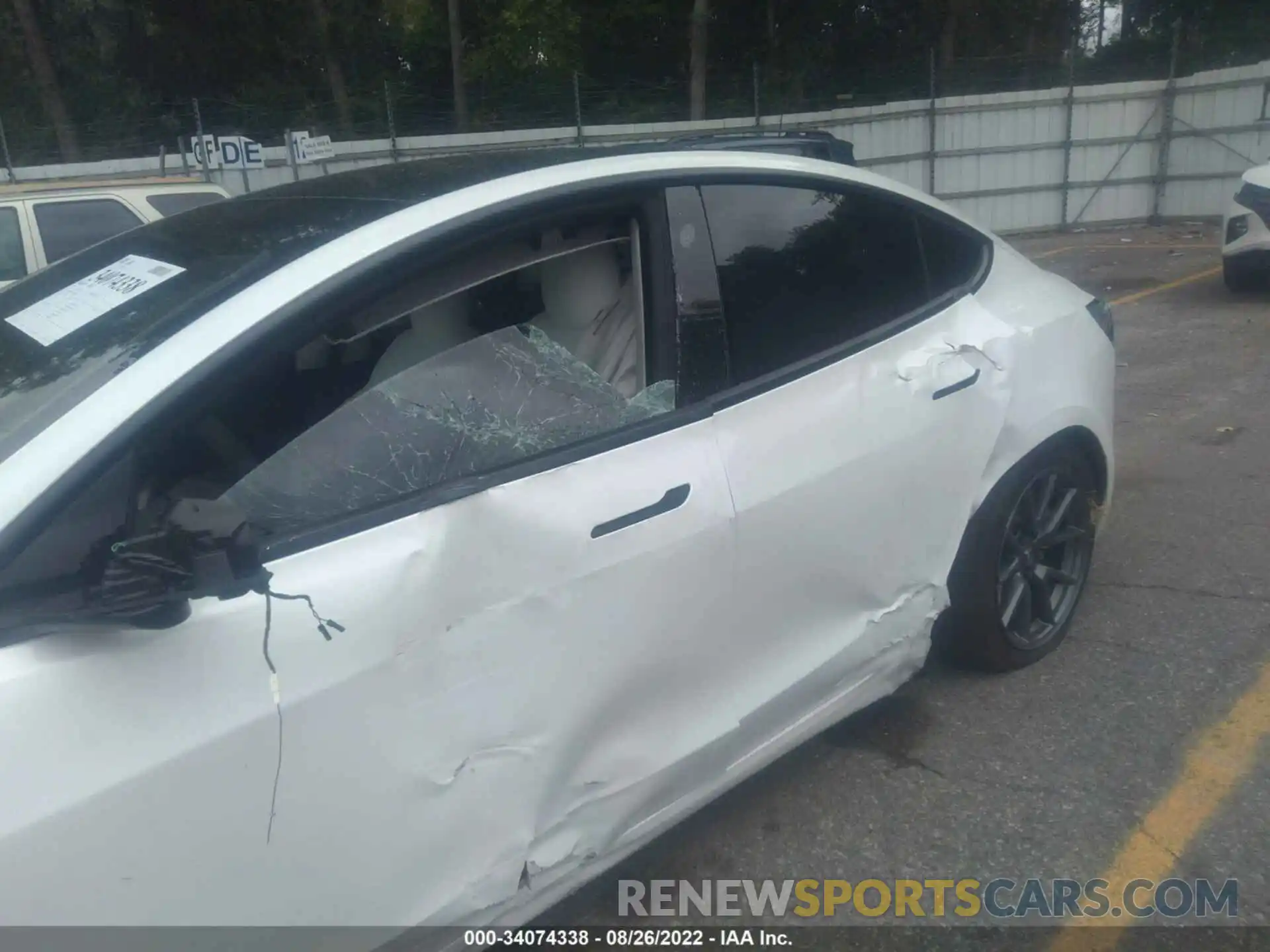 6 Photograph of a damaged car 5YJ3E1EB9NF270156 TESLA MODEL 3 2022