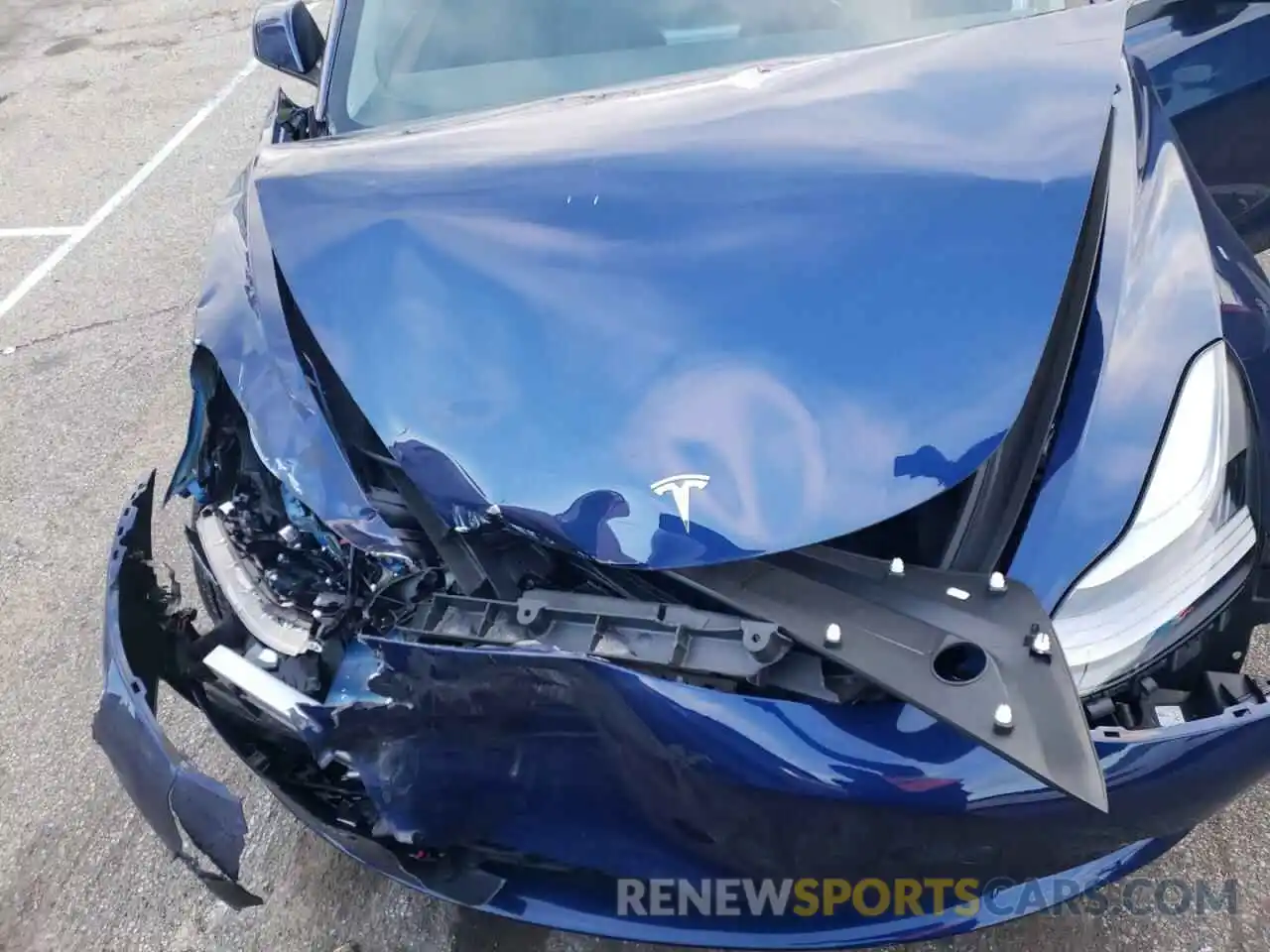 11 Photograph of a damaged car 5YJ3E1EB9NF329898 TESLA MODEL 3 2022